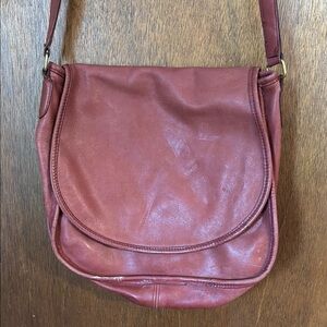 Vintage burgundy leather Coach shoulder bag— PLEASE READ DESCRIPTION
